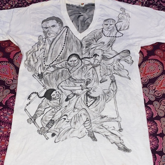 Vintage 80s Hand Drawn Kung-Fu legends T-shirt. Size L. See measurements. 19x30 - Picture 2 of 16